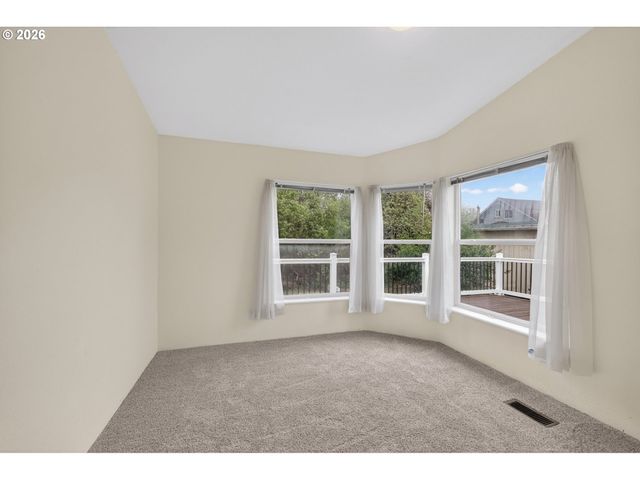 214 S 2ND Ave, Rockaway Beach, OR 97136