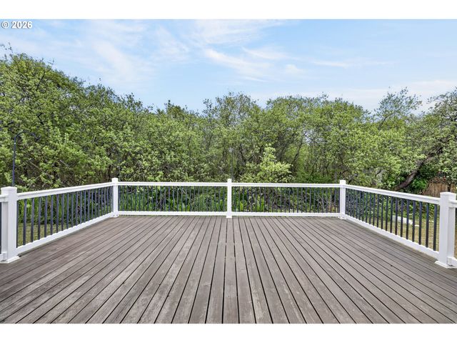 214 S 2ND Ave, Rockaway Beach, OR 97136