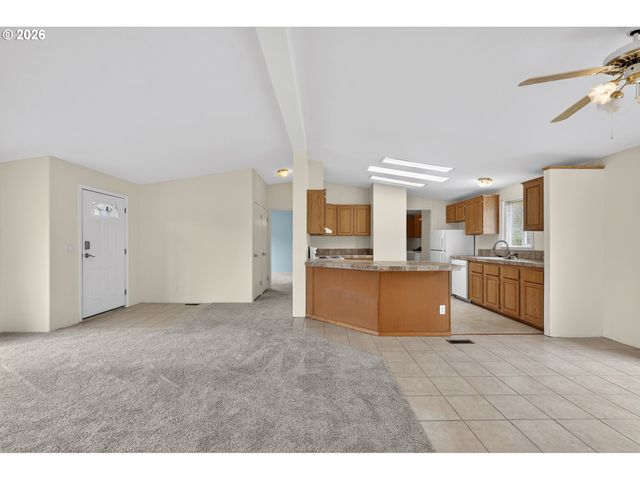 214 S 2ND Ave, Rockaway Beach, OR 97136