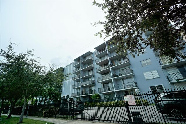 12500 NE 15TH Avenue 614, North Miami, FL 33161