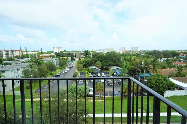 12500 NE 15TH Avenue 614, North Miami, FL 33161
