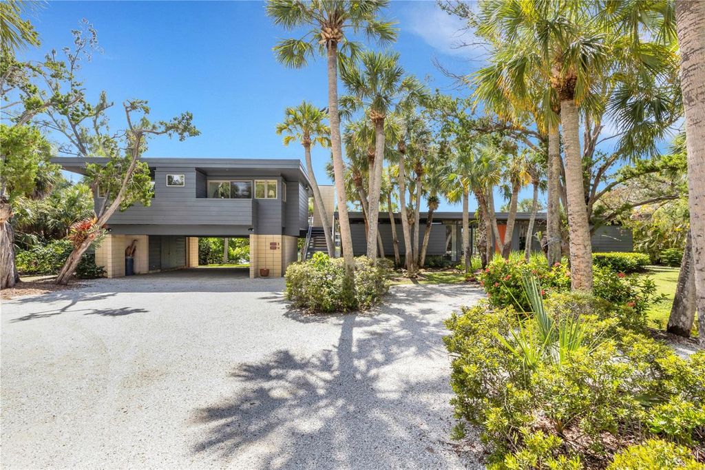 62 S SANDY HOOK ROAD S, Sarasota, FL 34242