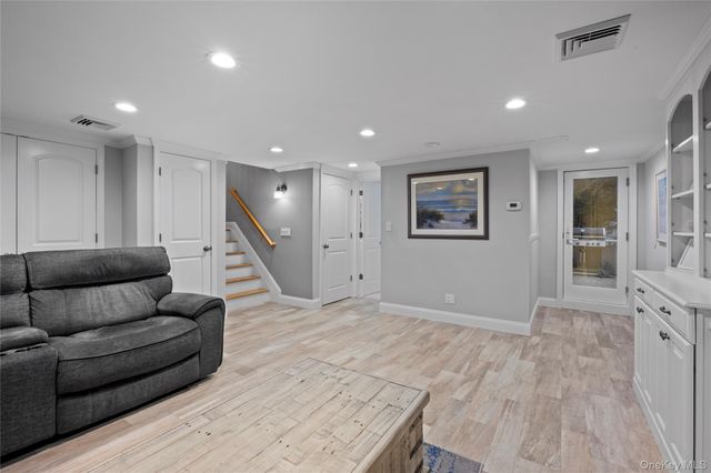 27 Nottinghill Drive, Massapequa, NY 11758