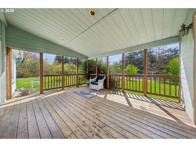 609 Ne SOUTH SHORE Rd, Portland, OR 97211