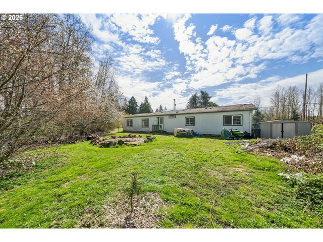 609 Ne SOUTH SHORE Rd, Portland, OR 97211