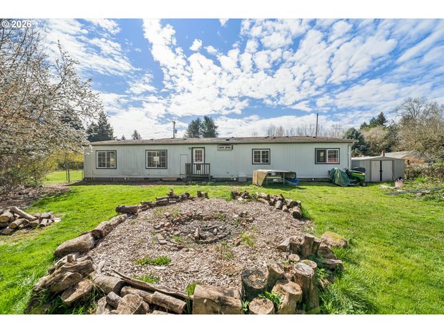 609 Ne SOUTH SHORE Rd, Portland, OR 97211