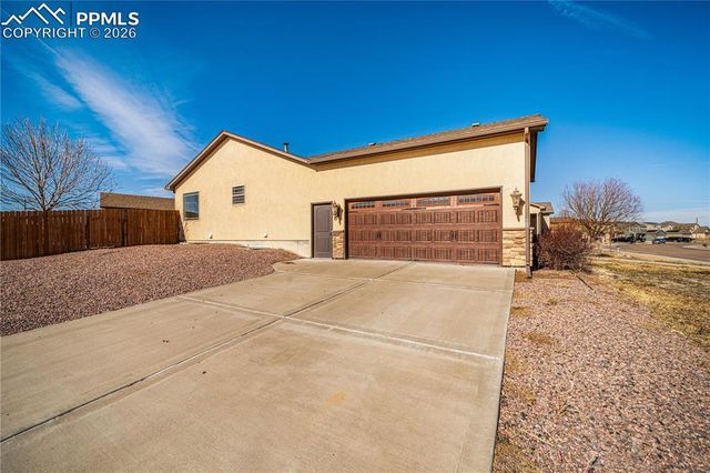 5707 Mark Twain Lane, Pueblo, CO 81008