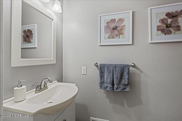 71 Vincent Court, Little Egg Harbor, NJ 08087