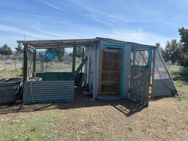 25484 Rim Drive, Chiloquin, OR 97624