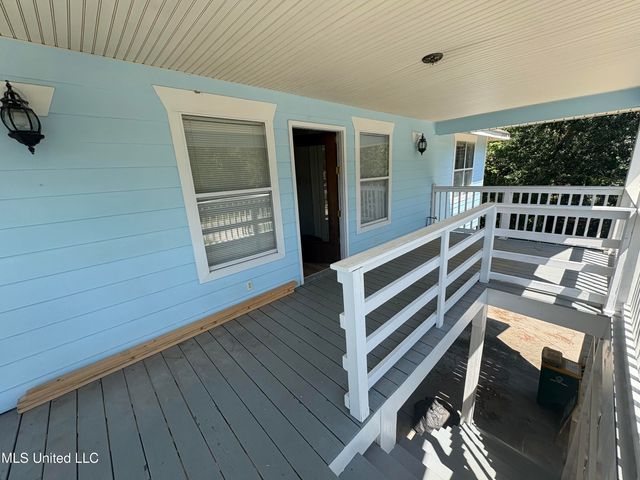 113 Forest Street, Pass Christian, MS 39571