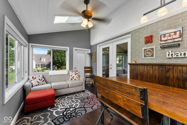 105 W Summit Street, Brownstown, IN 47220