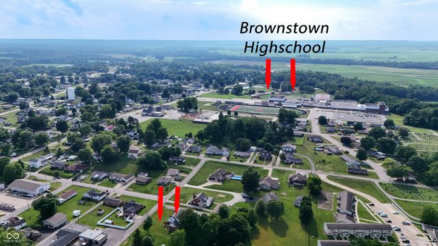 105 W Summit Street, Brownstown, IN 47220