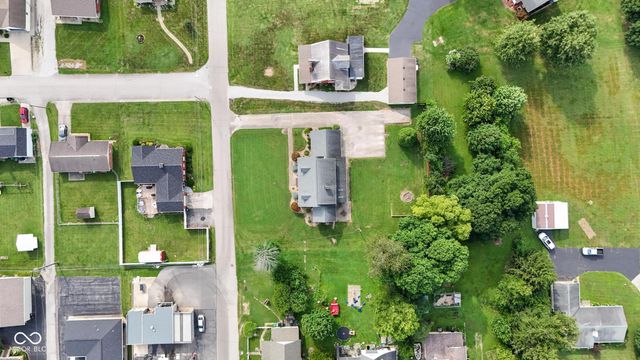 105 W Summit Street, Brownstown, IN 47220