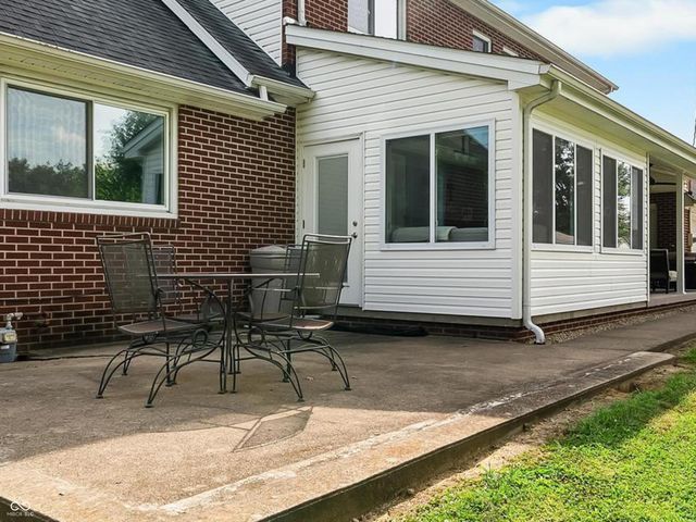 105 W Summit Street, Brownstown, IN 47220