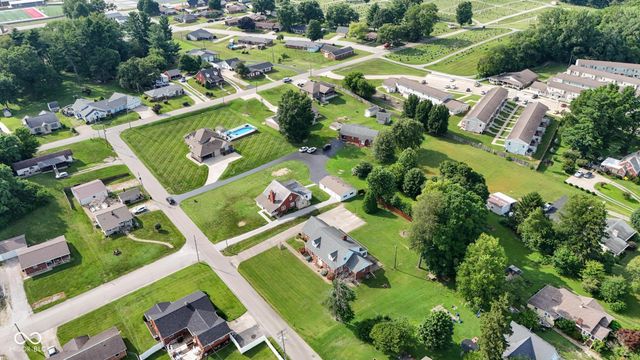 105 W Summit Street, Brownstown, IN 47220