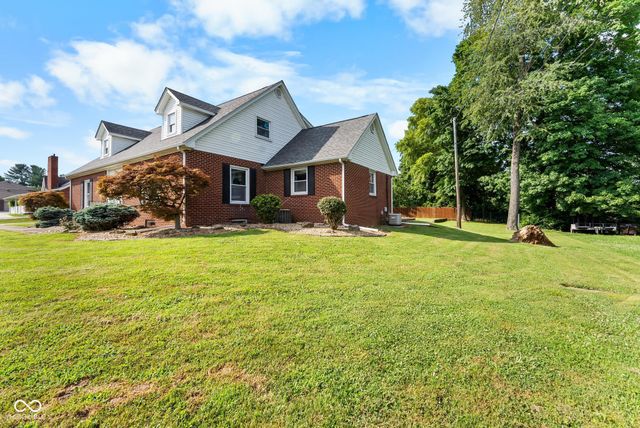 105 W Summit Street, Brownstown, IN 47220