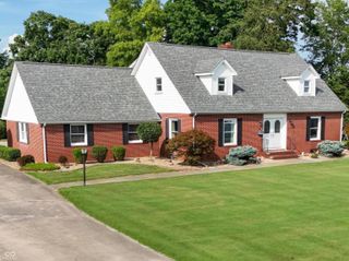 105 W Summit Street, Brownstown, IN 47220