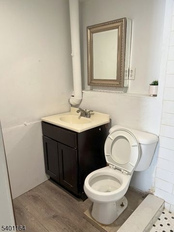 581 Allentown Rd, Parsippany-troy Hills Twp., NJ 07054