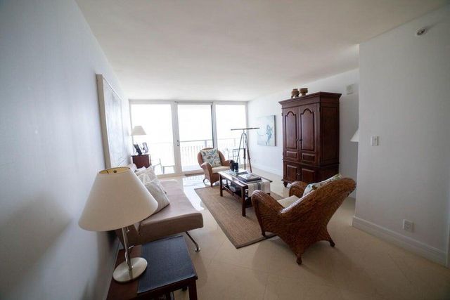 3000 N OCEAN Drive N 33B, Singer Island, FL 33404