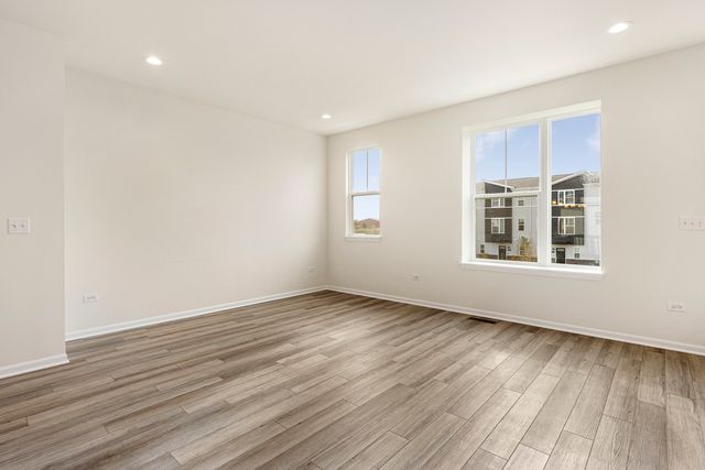 857 Finley Drive, Aurora, IL 60504