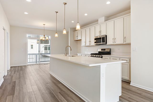 857 Finley Drive, Aurora, IL 60504