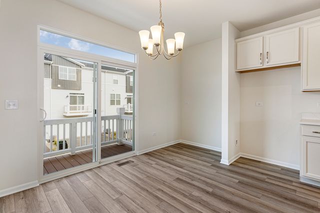 857 Finley Drive, Aurora, IL 60504