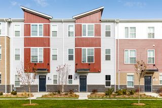 857 Finley Drive, Aurora, IL 60504