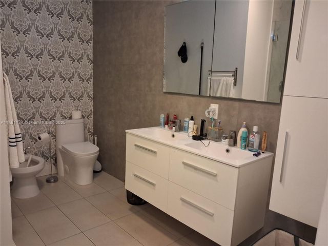 5490 NW 113th Ct, Doral, FL 33178