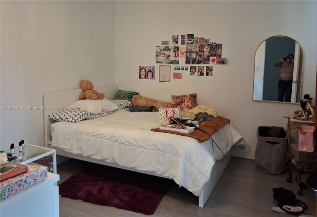 5490 NW 113th Ct, Doral, FL 33178