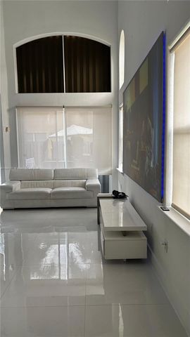 5490 NW 113th Ct, Doral, FL 33178