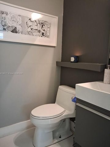 5490 NW 113th Ct, Doral, FL 33178