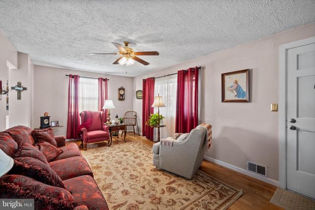 1633 TIEMAN DR, Glen Burnie, MD 21061