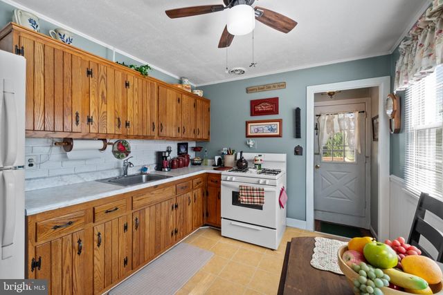 1633 TIEMAN DR, Glen Burnie, MD 21061