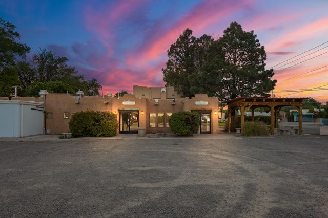 8032 4th Street NW, Los Ranchos, NM 87114