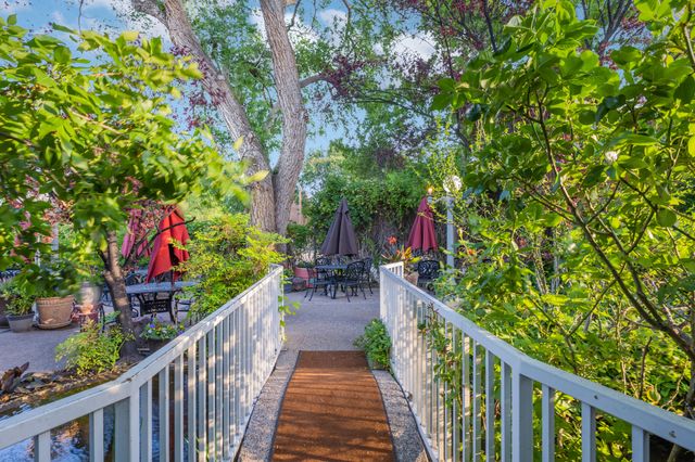 8032 4th Street NW, Los Ranchos, NM 87114