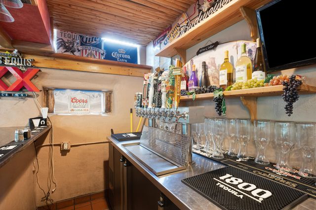 8032 4th Street NW, Los Ranchos, NM 87114