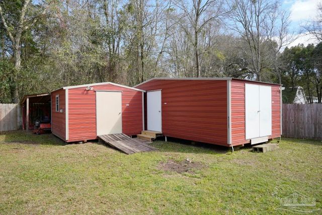 4420 Mundy Ln, Pace, FL 32571