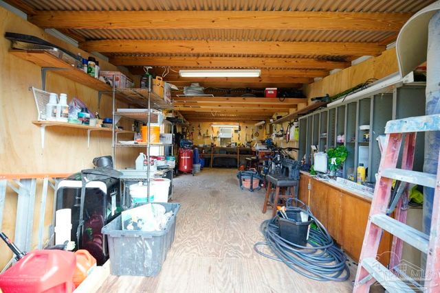 4420 Mundy Ln, Pace, FL 32571