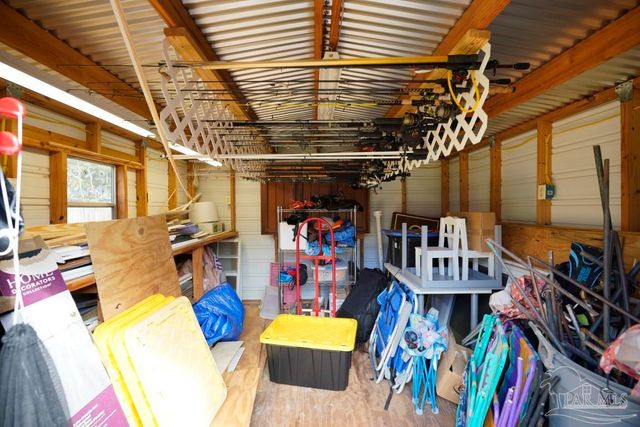 4420 Mundy Ln, Pace, FL 32571