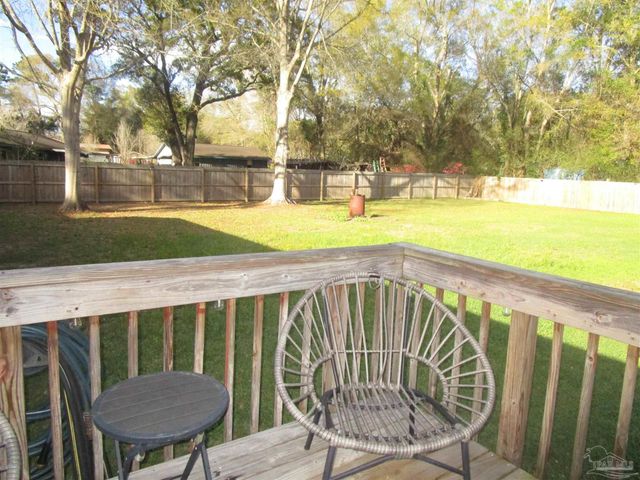 4420 Mundy Ln, Pace, FL 32571