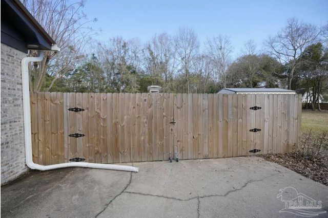 4420 Mundy Ln, Pace, FL 32571