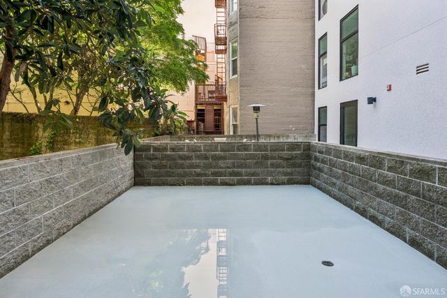 1080 Sutter Street 202, San Francisco, CA 94109