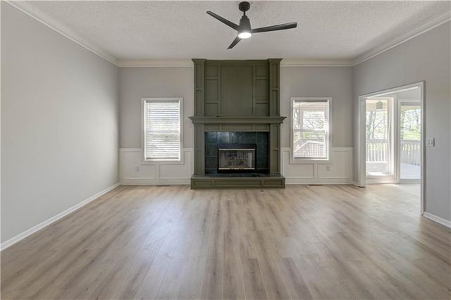 4300 NE Blue Jay Circle, Lee's Summit, MO 64064