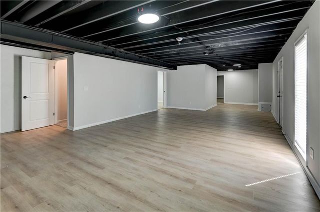 4300 NE Blue Jay Circle, Lee's Summit, MO 64064