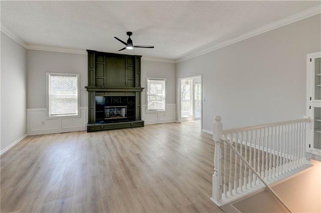 4300 NE Blue Jay Circle, Lee's Summit, MO 64064
