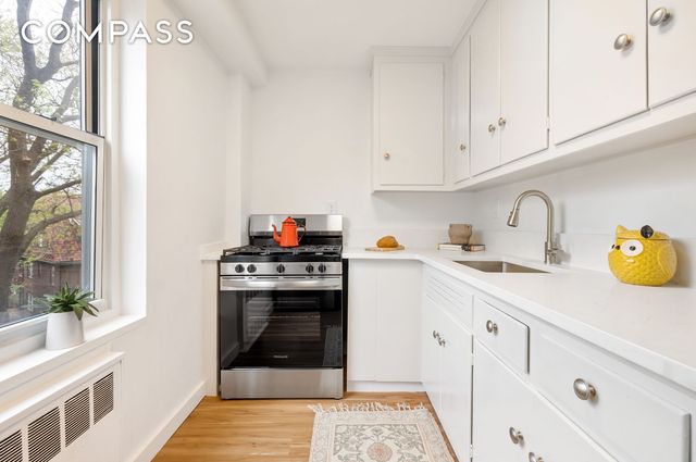 3551 85th St Apt 4K, New York City, NY 11372