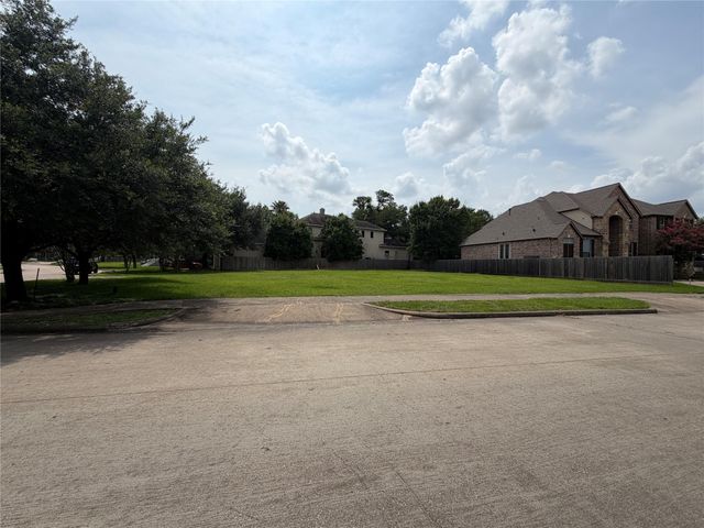 9002 Cliffwood Drive, Houston, TX 77096