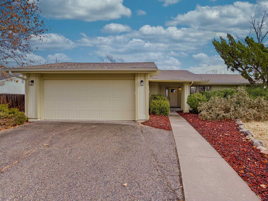2722 Spring Valley Circle, Grand Junction, CO 81506