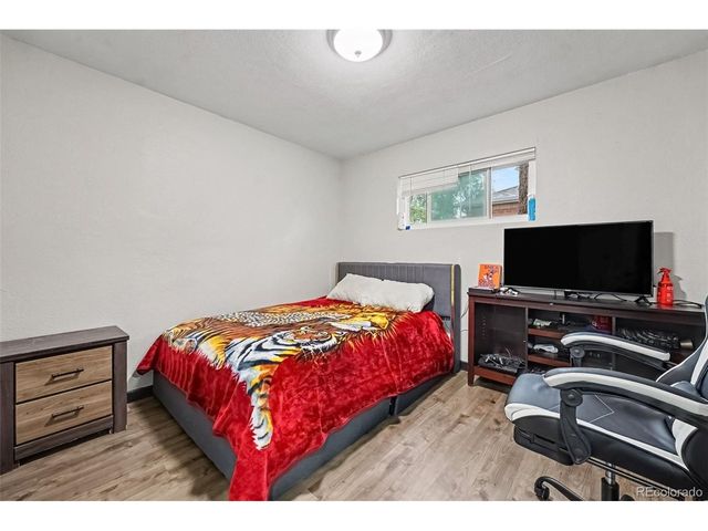 9161 Vine St, Thornton, CO 80229