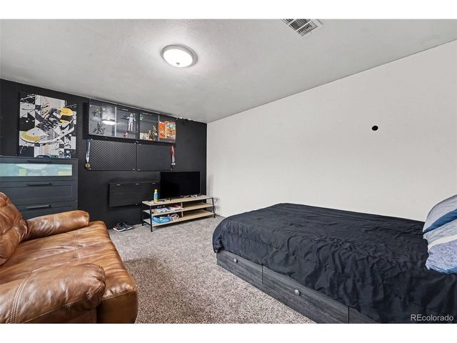 9161 Vine St, Thornton, CO 80229